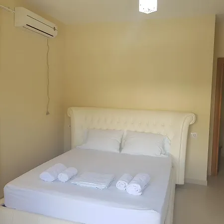Appartement Flori Vlorë