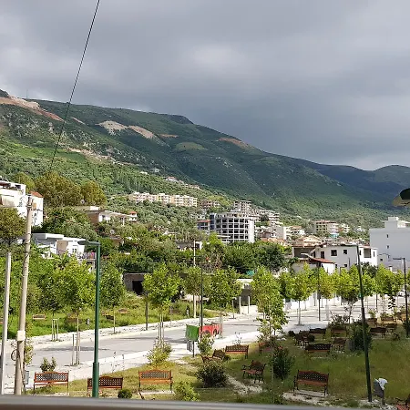 Flori Apartment