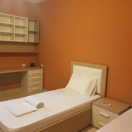 Flori Apartment Vlore