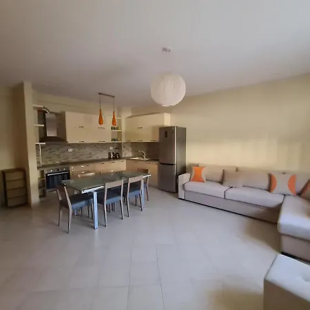 Flori Apartment