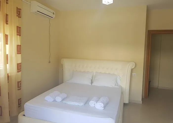 Apartament Flori Wlora