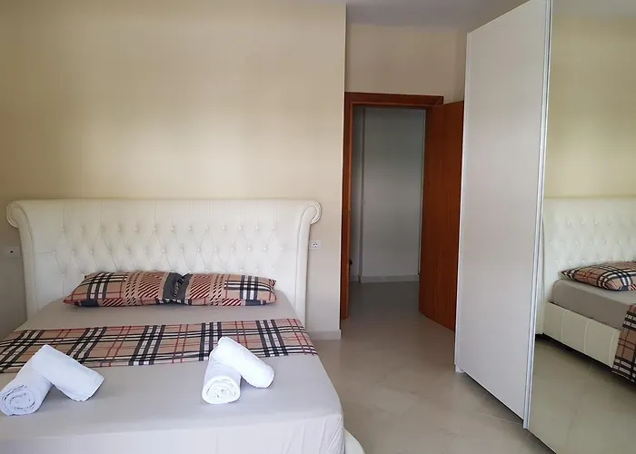 Apartament Flori Wlora